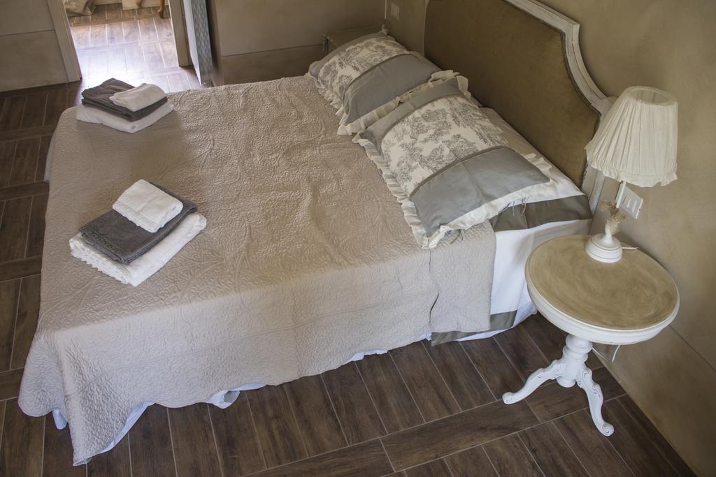 Bed and Breakfast Le Dolcezze Кроне Номер фото